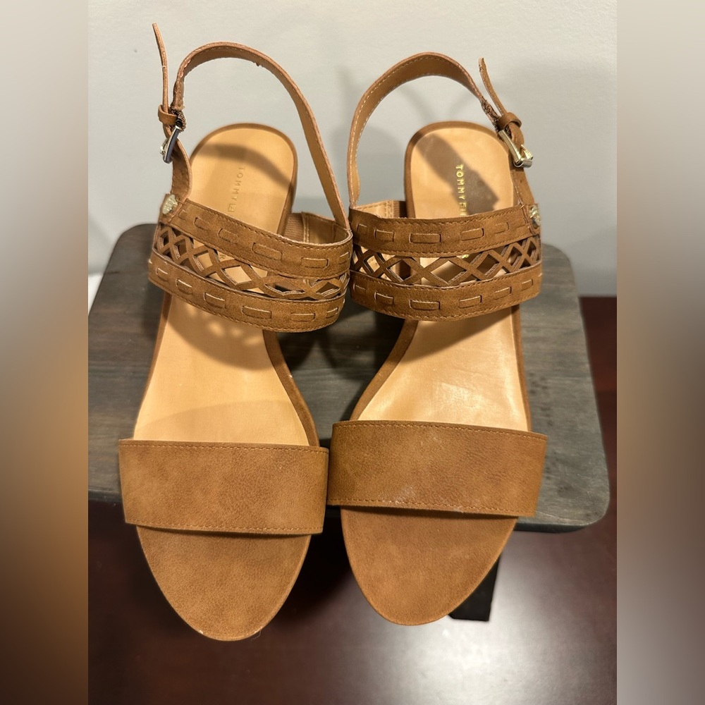Tommy Hilfiger Tan Suede Laser-Cut Ankle Strap Wedge Sandals- Flaws shown.